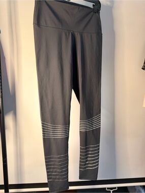 Zobha Gray Performance Leggings with Reflective Stripe Bands